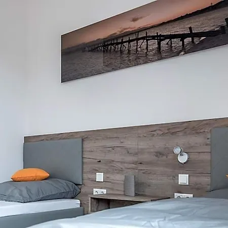 Firstsleep Boardinghouse Griesfeldstrasse Apartmanhotel 2*